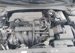 2023 HYUNDAI ELANTRA PREFERRED IVT WITH TECH PACKAGE