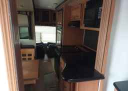 2012 CROSSROADS CRUISER 5 TH WHEEL