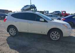 2013 NISSAN ROGUE