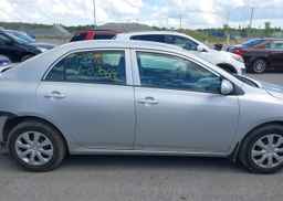 2013 TOYOTA COROLLA S
