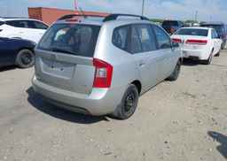 2009 KIA RONDO