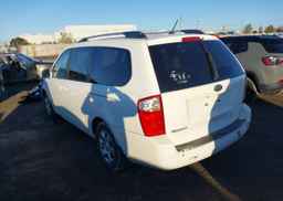 2010 KIA SEDONA LX