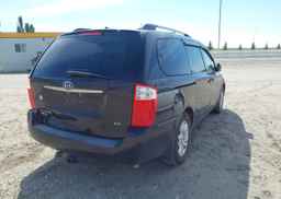 2010 KIA SEDONA EX