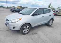 2011 HYUNDAI TUCSON GL