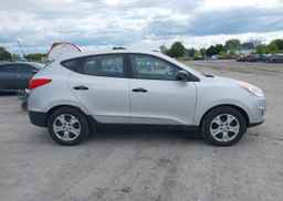 2011 HYUNDAI TUCSON GL