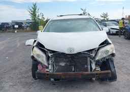 2012 TOYOTA SIENNA