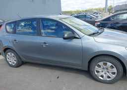 2010 HYUNDAI ELANTRA