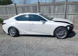 2025 LEXUS IS 300