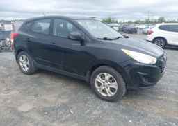 2013 HYUNDAI TUCSON GL