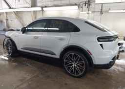 2025 PORSCHE MACAN TURBO