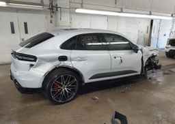2025 PORSCHE MACAN TURBO
