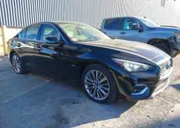 2018 INFINITI Q50 LUXE