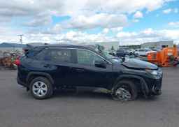 2024 TOYOTA RAV4 LE