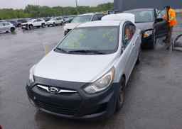 2013 HYUNDAI ACCENT