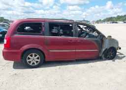 2012 CHRYSLER TOWN & COUNTRY TOURING