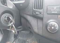 2009 HYUNDAI ELANTRA TOURING