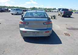 2013 MITSUBISHI lancer se