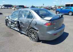 2013 MITSUBISHI lancer se