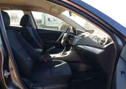 2012 MAZDA MAZDA3 GS-SKY