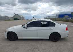 2011 BMW 323I