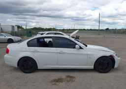 2011 BMW 323I