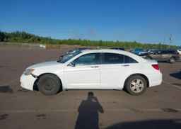 2014 CHRYSLER 200 LIMITED