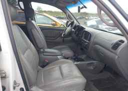 2004 TOYOTA SEQUOIA LIMITED V8