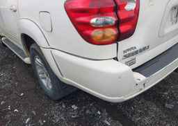 2004 TOYOTA SEQUOIA LIMITED V8