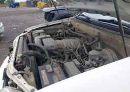 2004 TOYOTA SEQUOIA LIMITED V8