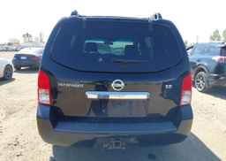 2009 NISSAN PATHFINDER SE