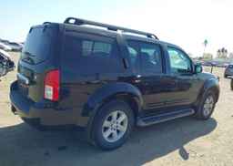 2009 NISSAN PATHFINDER SE