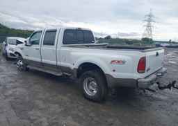 2005 FORD F-350 LARIAT
