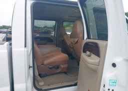 2005 FORD F-350 LARIAT