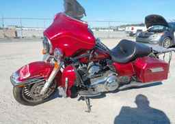 2012 HARLEY-DAVIDSON FLHTCU ULTRA CLASSIC ELECTRA GLD