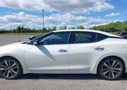 2023 NISSAN MAXIMA SL