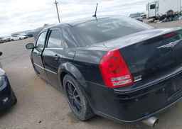 2008 CHRYSLER 300C SRT8