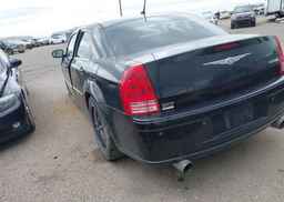2008 CHRYSLER 300C SRT8