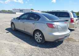 2011 MAZDA 3 I