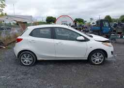 2011 MAZDA MAZDA2 GS