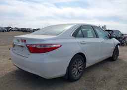 2016 TOYOTA CAMRY LE