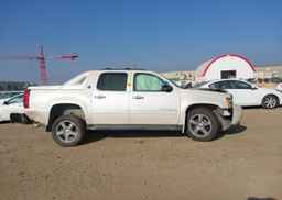 2013 CHEVROLET AVALANCHE LTZ