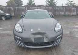 2014 PORSCHE PANAMERA