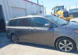 2011 TOYOTA SIENNA SE 8 PASSENGER