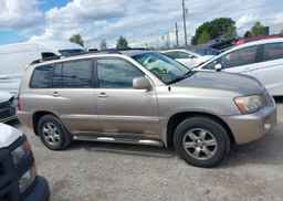 2004 TOYOTA HIGHLANDER V6