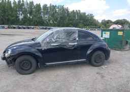 2017 VOLKSWAGEN BEETLE SE