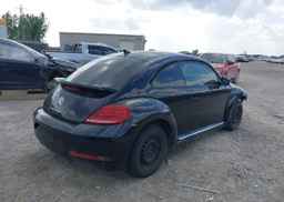 2017 VOLKSWAGEN BEETLE SE