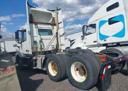 2015 VOLVO VN VNL