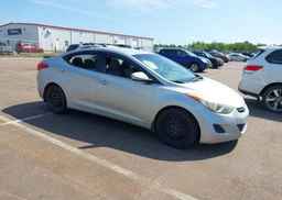 2013 HYUNDAI ELANTRA GL