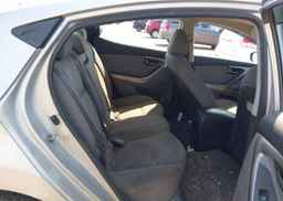 2013 HYUNDAI ELANTRA GL