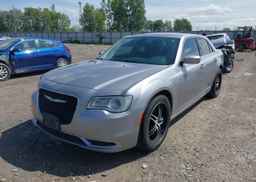 2015 CHRYSLER 300C